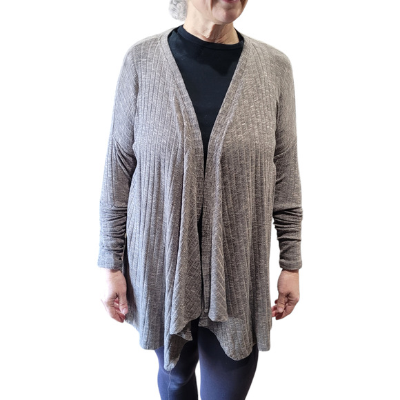 AMERICAN EAGLE Womens Oversized Gray Cardigan Sz Small Quiet Luxury Hugge Cozy - Picture 1 of 8